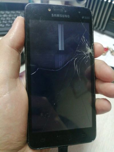 Лот: 16545316. Фото: 1. Смартфон Samsung Galaxy J2 Prime... Смартфоны