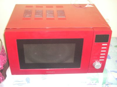Лот: 22688717. Фото: 1. Микроволновка** Rolsen 20 лит... Микроволновки, мини-печи