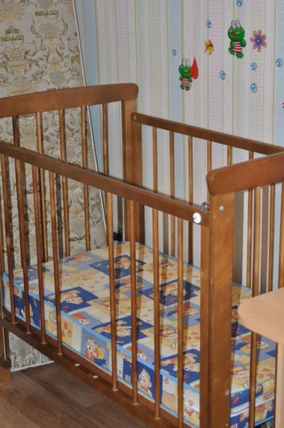 Лот: 6285491. Фото: 1. Кроватка детская. Детские кровати и кроватки