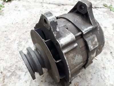 Лот: 13646054. Фото: 1. Генератор Волга ГАЗ 31029 ЗМЗ... Двигатель и элементы двигателя