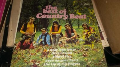 Лот: 9147955. Фото: 1. The best of country beat - 1983... Аудиозаписи