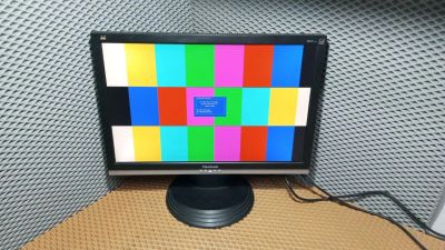 Лот: 21073365. Фото: 1. Широкоформатный ЖК монитор Viewsonic... ЖК-мониторы
