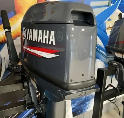 Лот: 25362856. Фото: 1. 2х-тактный лодочный мотор YAMAHA... Лодочные моторы