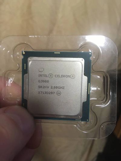 Лот: 20851166. Фото: 1. Процессор Intel Celeron G3900... Процессоры