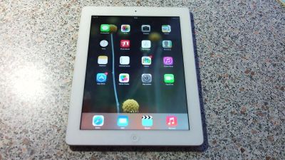 Лот: 4024332. Фото: 1. Apple iPad 4 16Gb WiFi. Планшеты