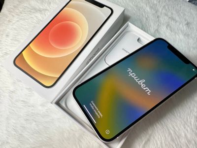 Лот: 20498898. Фото: 1. iPhone 12 white 128gb. Смартфоны