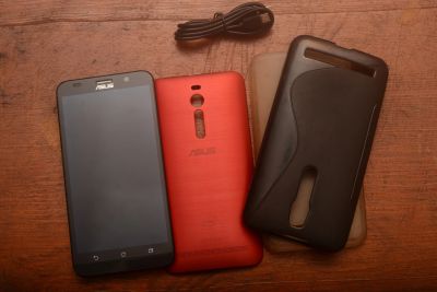 Лот: 14403196. Фото: 1. Asus ZenFone 2 ZE551ML 64 Гб. Смартфоны