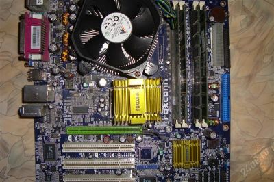 Лот: 1097893. Фото: 1. FOXCONN 915M07C-G G 6LS+ celeron... Материнские платы