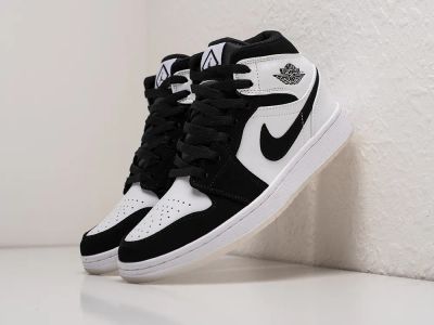Лот: 24979413. Фото: 1. Кроссовки Nike Air Jordan 1 Mid. Кеды, кроссовки, слипоны