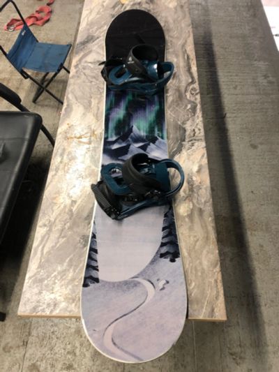 Лот: 18446711. Фото: 1. Сноуборд Joint Snowboard Evenly... Сноуборды