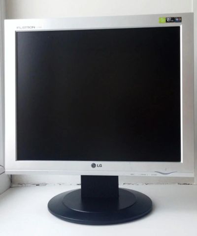 Лот: 8502926. Фото: 1. Монитор LG Flatron L1732S (17... ЖК-мониторы