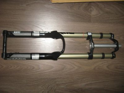 Лот: 4406937. Фото: 1. Вилка для дх и фр Rock Shox Boxxer... Запчасти