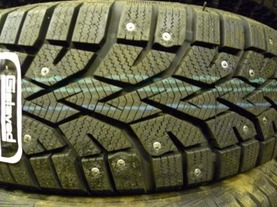 Лот: 10354178. Фото: 1. Две шины Gislaved Nord Frost 100... Шины