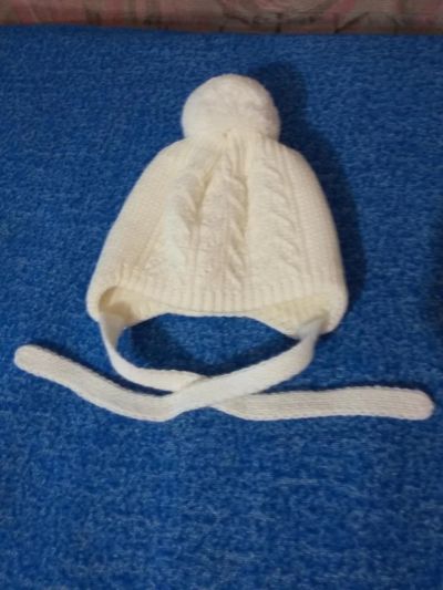 Лот: 9156000. Фото: 1. Зимняя шапочка для новорожденного. Головные уборы