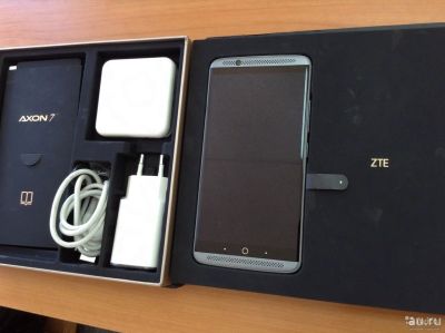 Лот: 10771391. Фото: 1. ZTE Axon 7 смартфон 5.5 " РСТ... Смартфоны