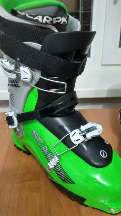 Лот: 6734031. Фото: 1. Ботинки для ски-тура Scarpa Thrill. Ботинки