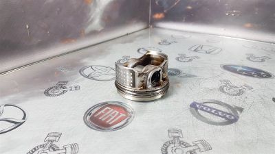 Лот: 23586657. Фото: 1. Поршень Honda Crosstour K24Y2... Двигатель и элементы двигателя