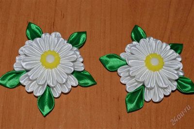 Лот: 2504465. Фото: 1. Цветочки бело-зеленые!. Цветы из ткани
