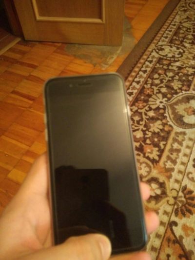 Лот: 9007775. Фото: 1. iPhone 6s 16gb Space Gray на гарантии. Смартфоны