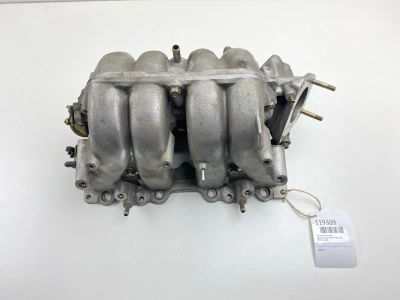 Лот: 25671657. Фото: 1. Коллектор впускной Mazda Premacy... Двигатель и элементы двигателя
