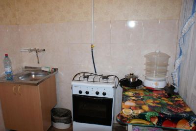 Лот: 5832948. Фото: 1. Сдам 1 комнатную в Октябрьском... Квартиры, студии