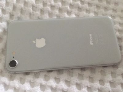 Лот: 10454274. Фото: 1. iPhone 8 Ростест. Брелоки, подвески