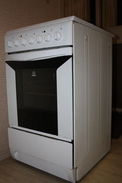 Лот: 6593221. Фото: 1. Продам отличную электрическую... Плиты, духовые шкафы, варочные поверхности