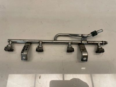 Лот: 22459524. Фото: 1. топливная рейка Opel Astra L48. Топливная система