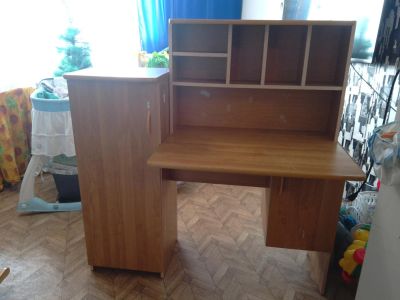Лот: 8655669. Фото: 1. Компьютерный стол. Письменный... Компьютерные и письменные столы