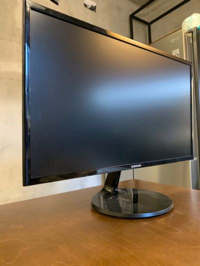 Лот: 18605264. Фото: 1. Монитор Samsung 23,5“ s24f350fhi. ЖК-мониторы