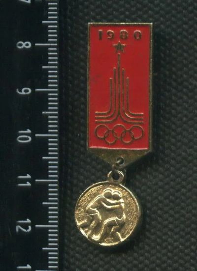 Лот: 15756819. Фото: 1. (№ 4878 ) значки спорт, Москва... Сувенирные