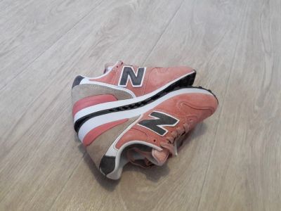 Лот: 11223872. Фото: 1. Кроссовки New balance, замша... Кеды, кроссовки, слипоны