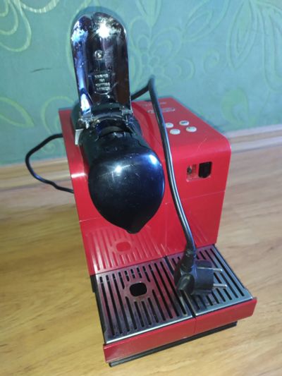 Лот: 20565293. Фото: 1. Кофемашина капсульная. Delonghi... Чайники, кофемашины, кулеры