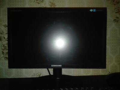 Лот: 10779054. Фото: 1. Samsung SyncMaster e1920. ЖК-мониторы