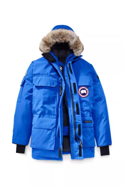 Лот: 12627821. Фото: 1. Парка зимняя Canada Goose р.52. Верхняя одежда