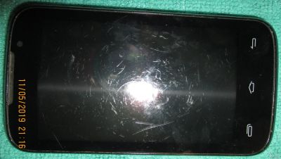 Лот: 13717240. Фото: 1. Смартфон Prestigio MultiPhone... Смартфоны