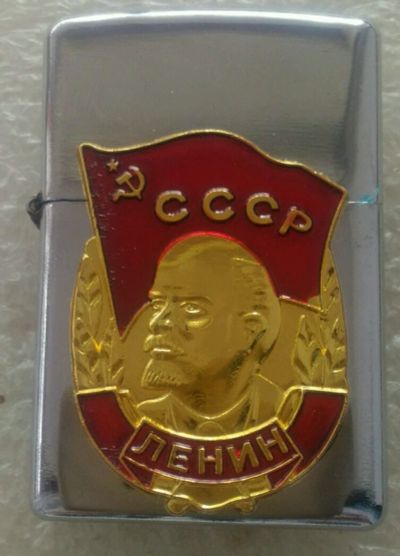 Лот: 11503004. Фото: 1. Оригинальная бензиновая зажигалка... Зажигалки, спички, пепельницы