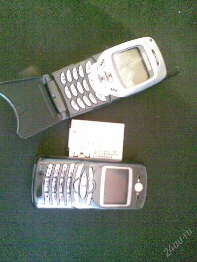Лот: 85214. Фото: 1. Samsung+Motorola. Кнопочные мобильные телефоны