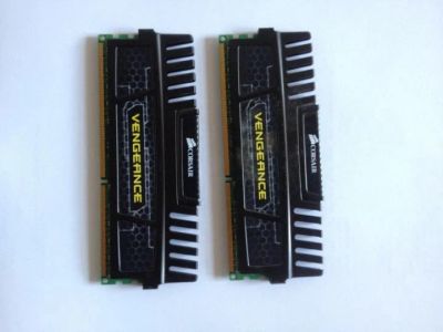 Лот: 11824643. Фото: 1. Corsair Vengeance 8GB (2x4GB... Оперативная память