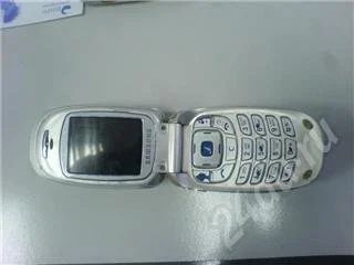 Лот: 466842. Фото: 1. Сотовый Samsung, неисправный.2. Кнопочные мобильные телефоны
