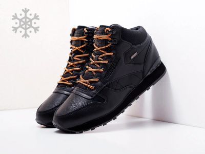 Лот: 15099117. Фото: 1. Кроссовки Reebok Classic Leather... Кеды, кроссовки, слипоны