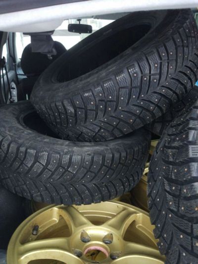 Лот: 15039720. Фото: 1. Зимняя шипованная резина michelin... Шины