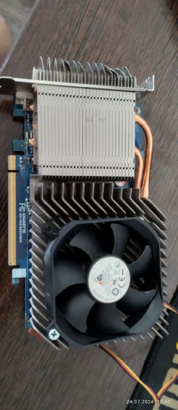 Лот: 23320931. Фото: 1. GeForce® 8600 GTS 256 Мб GDDR3. Видеокарты