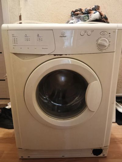 Лот: 21091436. Фото: 1. Стиральная машин indesit. Стиральные машины