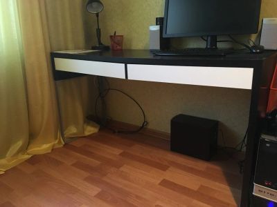 Лот: 12961849. Фото: 1. Стол IKEA Микке. Компьютерные и письменные столы