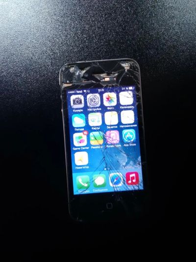 Лот: 8163275. Фото: 1. Iphone 4 читать описание. Смартфоны
