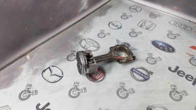 Лот: 23586415. Фото: 1. Поршень с шатуном Subaru Impreza... Двигатель и элементы двигателя