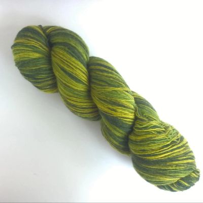 Лот: 7680949. Фото: 1. Пряжа кауни 8/1 Green-yellow. Ткани, нитки, пряжа