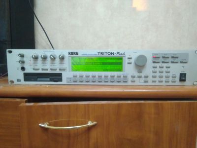 Лот: 17537018. Фото: 1. Korg triton rack. Клавишные