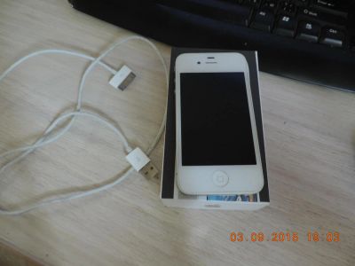 Лот: 6050557. Фото: 1. Apple iphone 4 16qb. Смартфоны